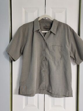ESCAPE Men's Short-Sleeve Casual Button-Down Shirt in Light Gray Size L